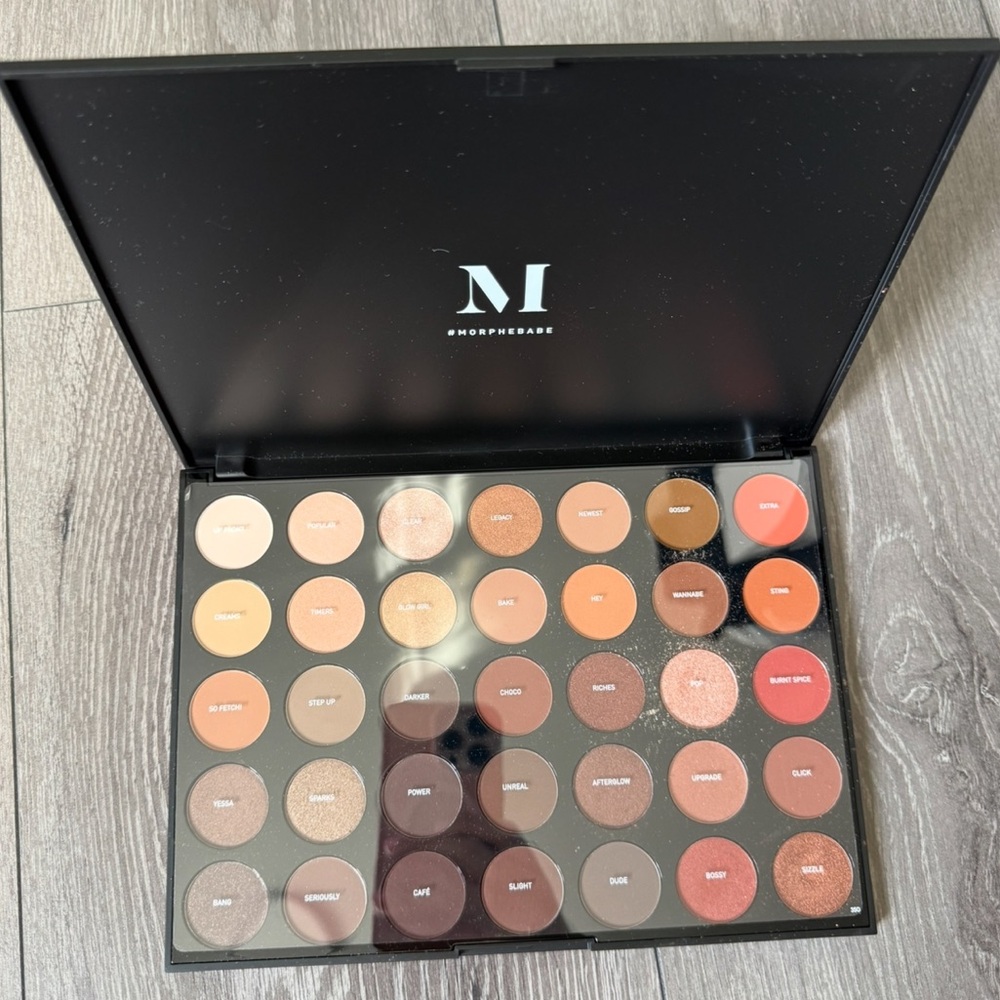 Morphe Eyeshadow Palette - 35 Shades of Cream, Brown, and Tan - Picture 3 of 4